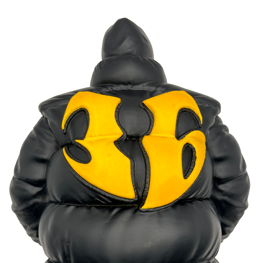 Hoodie Season Sculpture