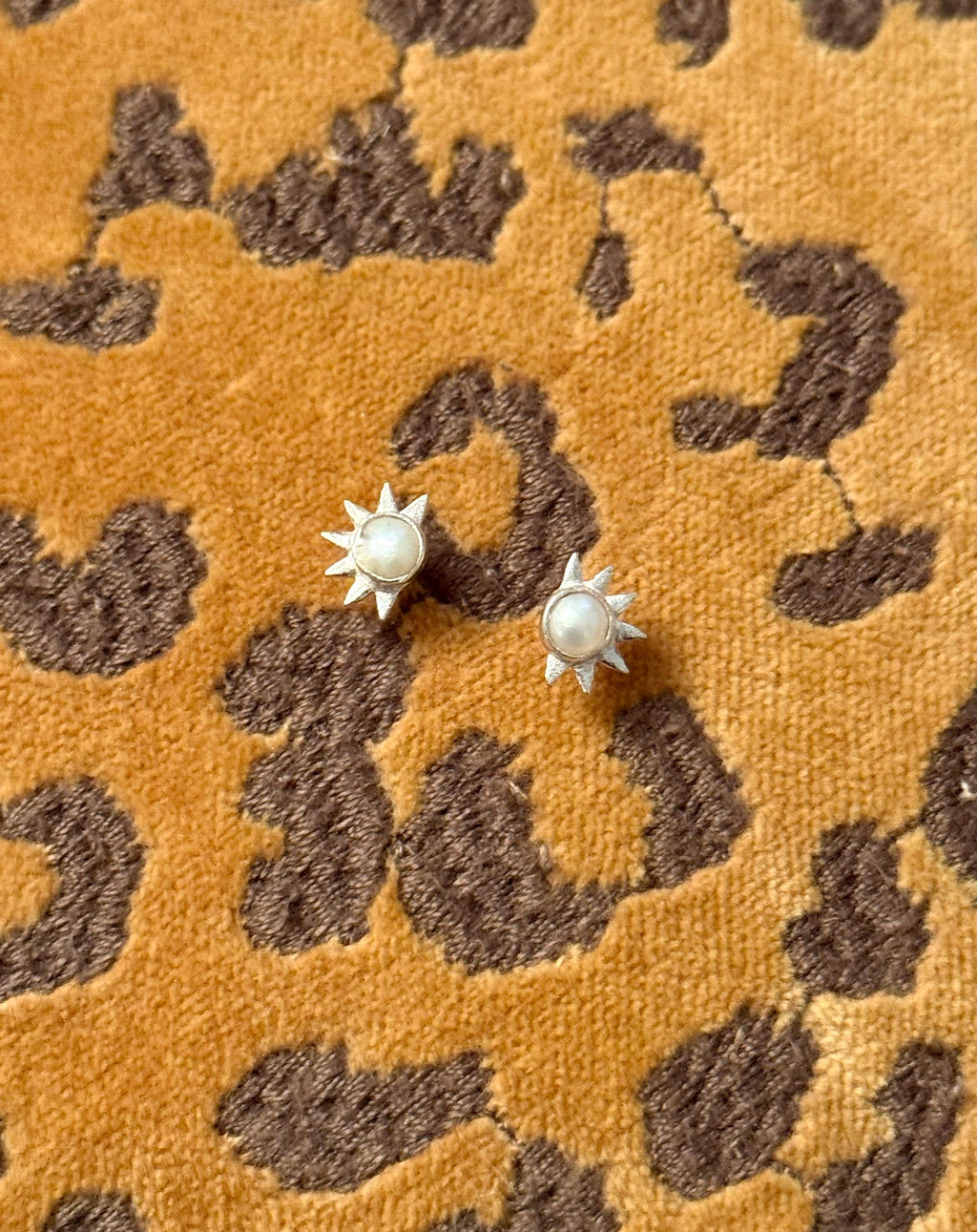 The Luna Micro Stella Stud