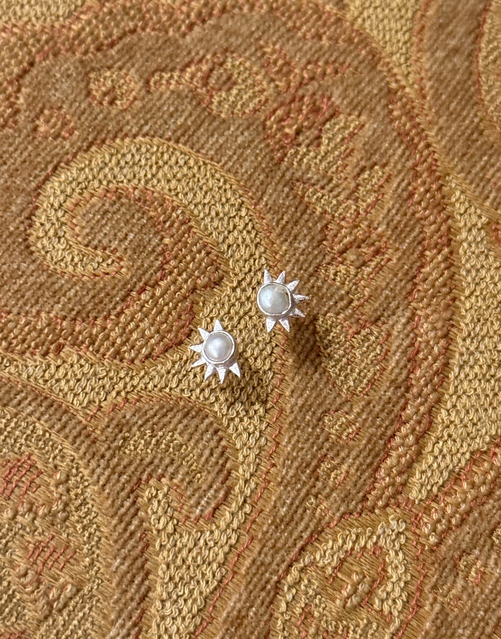 The Luna Micro Stella Stud