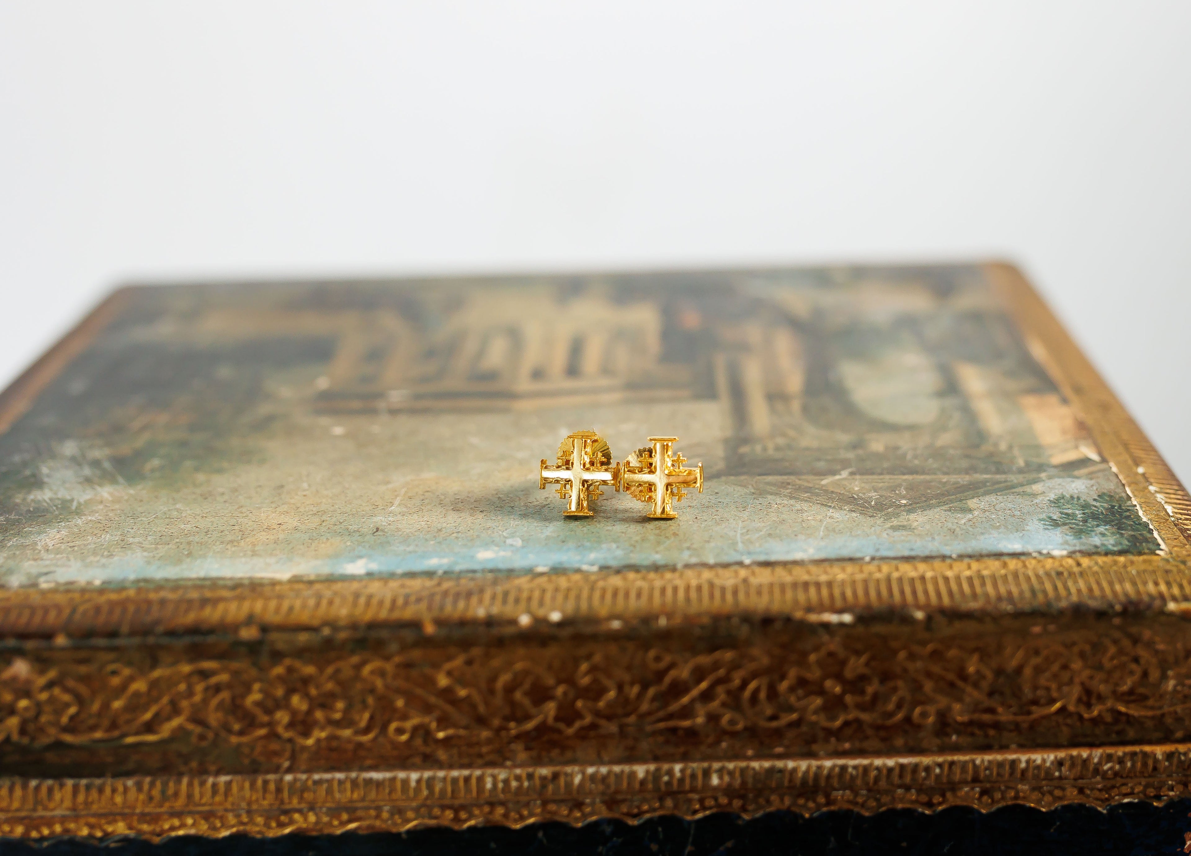 The Micro Trinity Stud